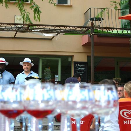 Les Rives Du Loup Hotel ตูร์เรสส์-ซัวร์-ลูป ภายนอก รูปภาพ